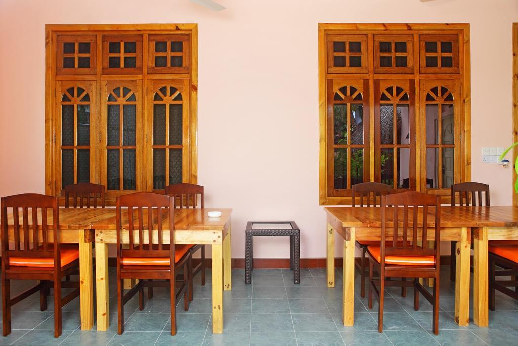 Rasdhoo Coralville Екстериор снимка