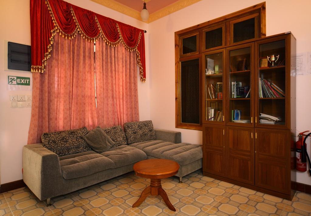 Rasdhoo Coralville Екстериор снимка
